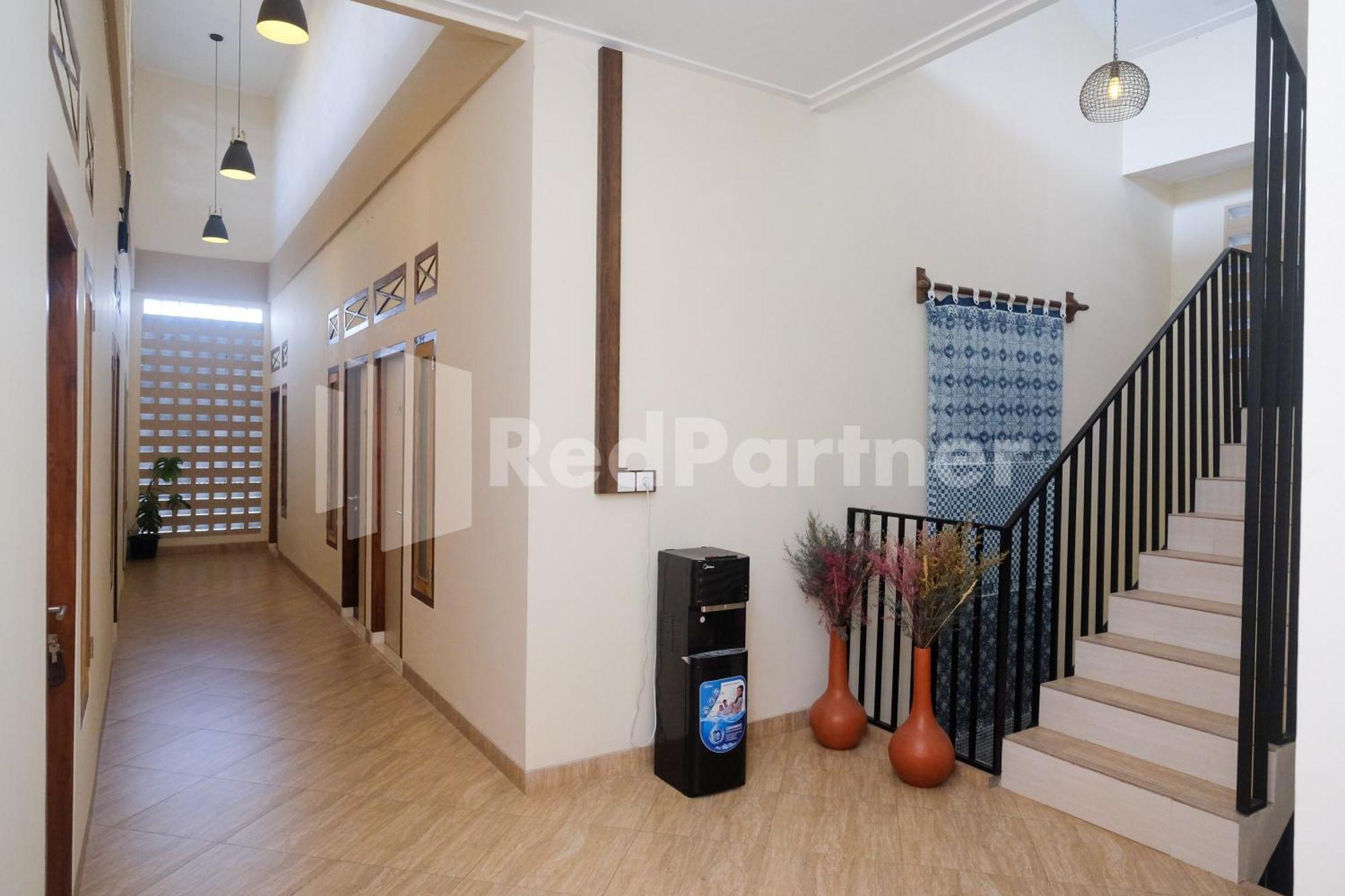 Ndliman House Near Ugm Jogja Mitra Reddoorz Otel Kejayan Dış mekan fotoğraf