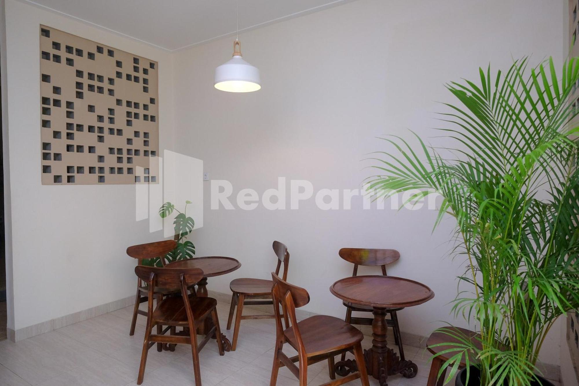 Ndliman House Near Ugm Jogja Mitra Reddoorz Otel Kejayan Dış mekan fotoğraf