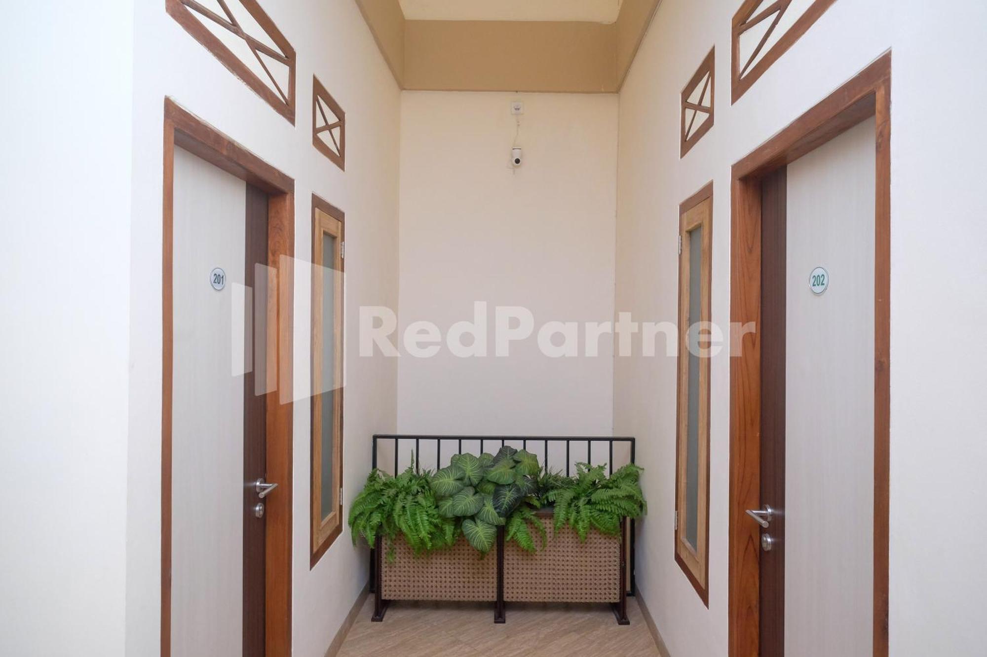Ndliman House Near Ugm Jogja Mitra Reddoorz Otel Kejayan Dış mekan fotoğraf