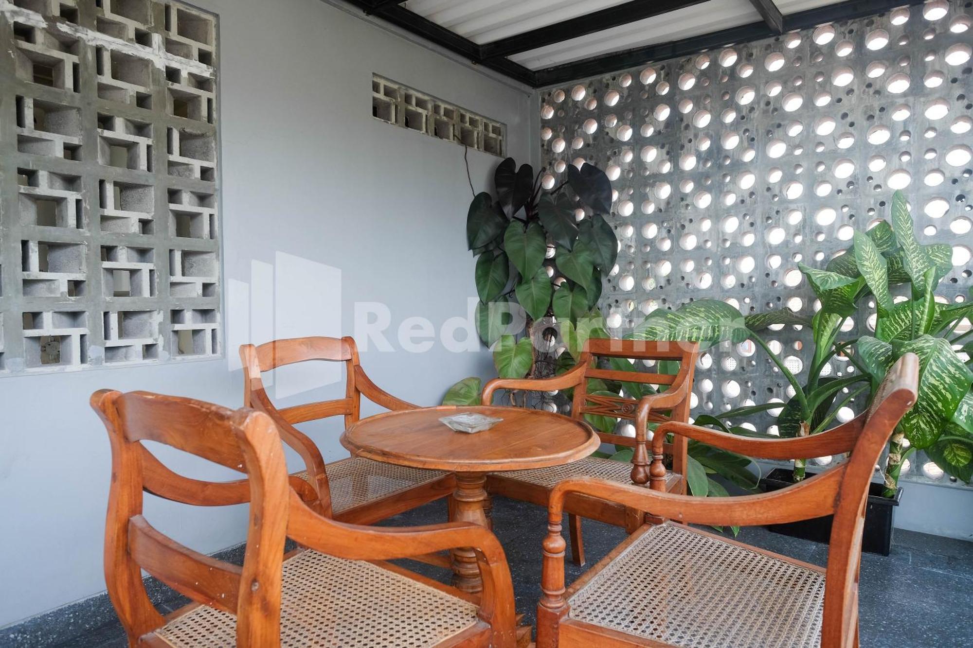 Ndliman House Near Ugm Jogja Mitra Reddoorz Otel Kejayan Dış mekan fotoğraf