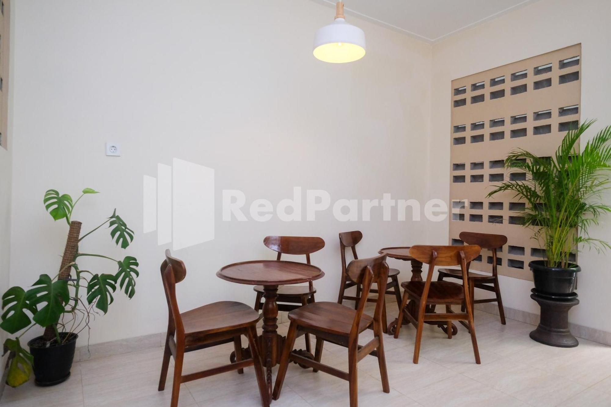 Ndliman House Near Ugm Jogja Mitra Reddoorz Otel Kejayan Dış mekan fotoğraf